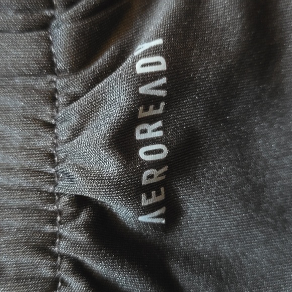 Boys' Adidas Gamescape Shorts, Size M - Picture 5 of 5